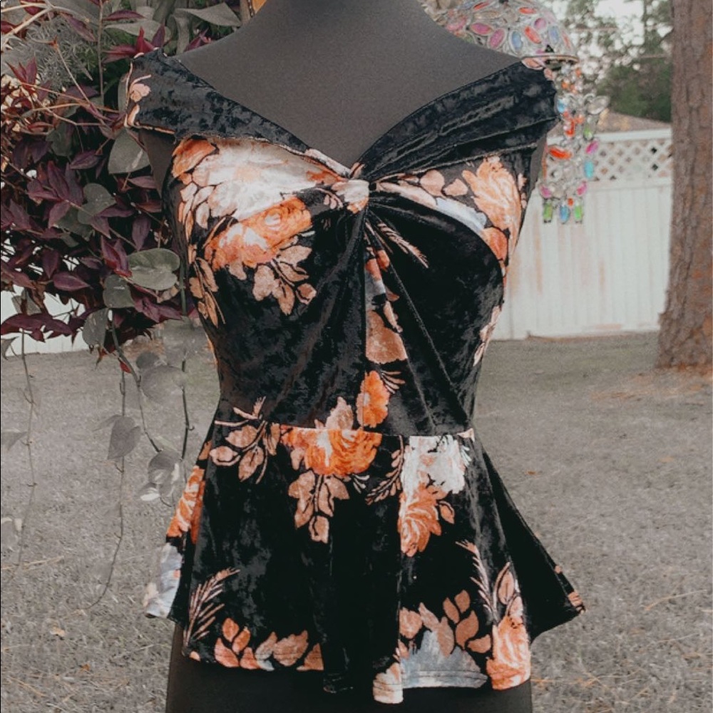 Floral top